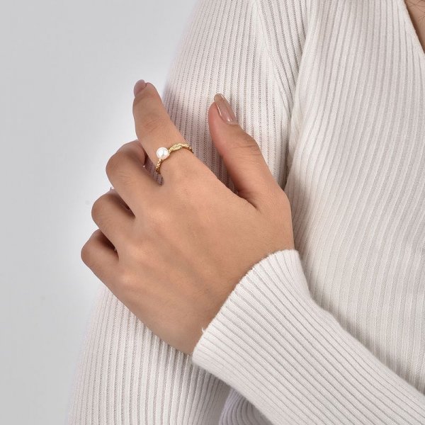 Vintage temperament pearl twig texture pattern shell beads wrong side cold wind index finger ring